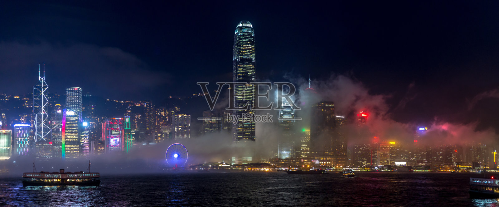 香港维多利亚港朦胧的夜晚照片摄影图片