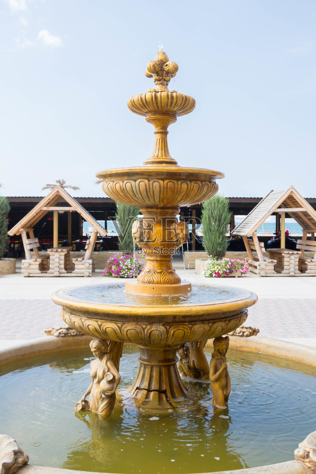 美丽的古玩喷泉照片摄影图片