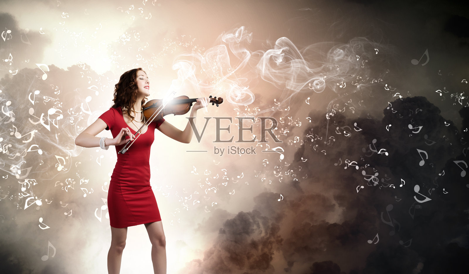 女人的小提琴家照片摄影图片