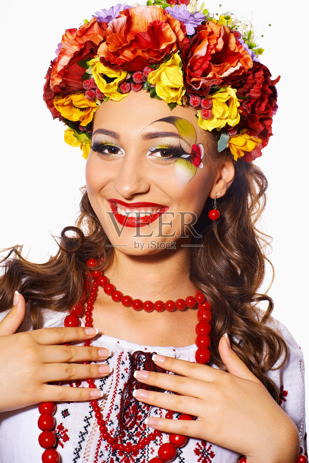 美丽微笑的乌克兰女孩照片摄影图片