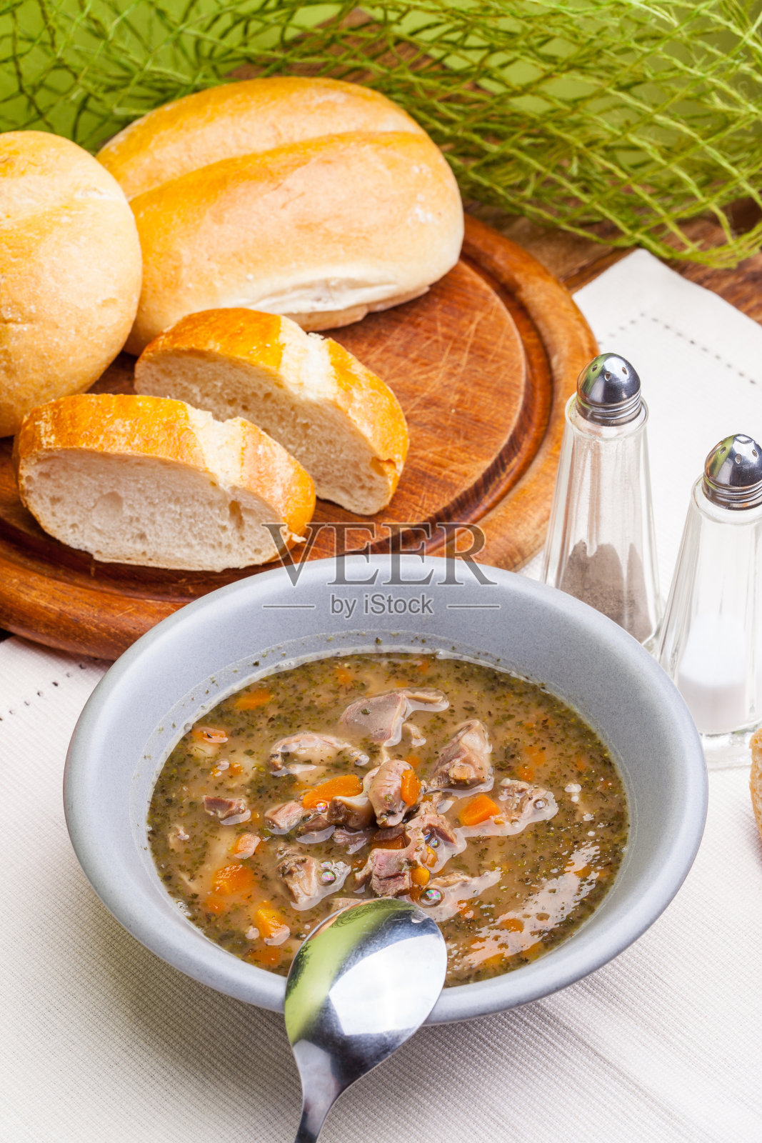 鸡肫炖。照片摄影图片