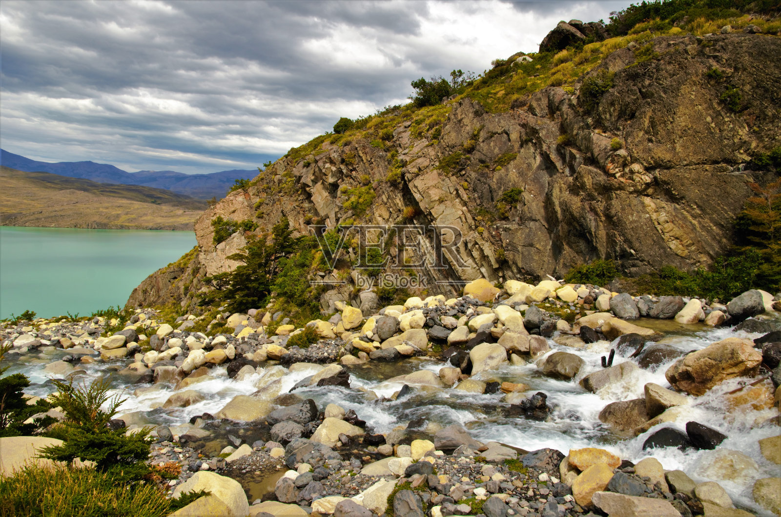 托雷斯德尔佩恩国家公园W型徒步路线照片摄影图片