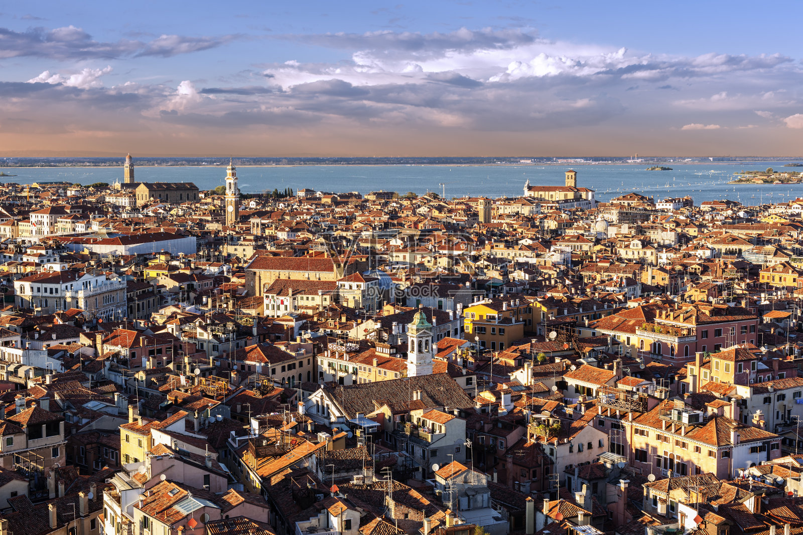 威尼斯的屋顶照片摄影图片