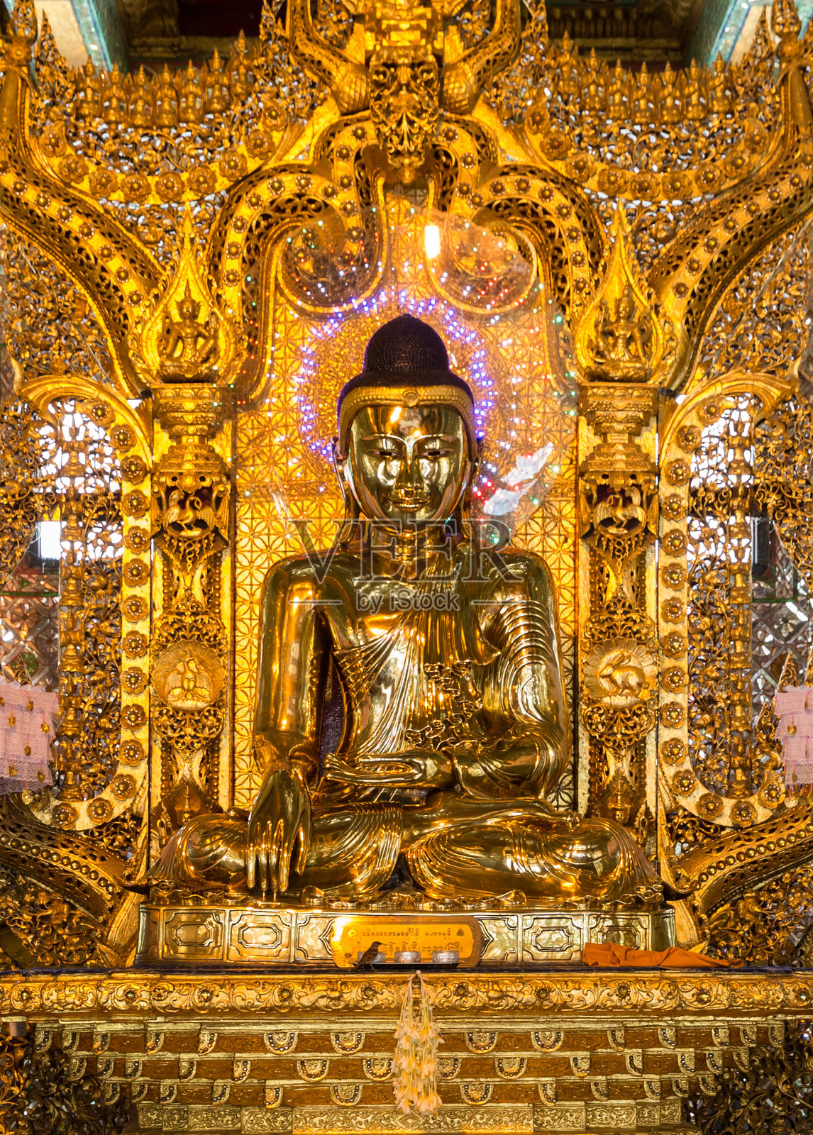 缅甸仰光的博塔通塔照片摄影图片