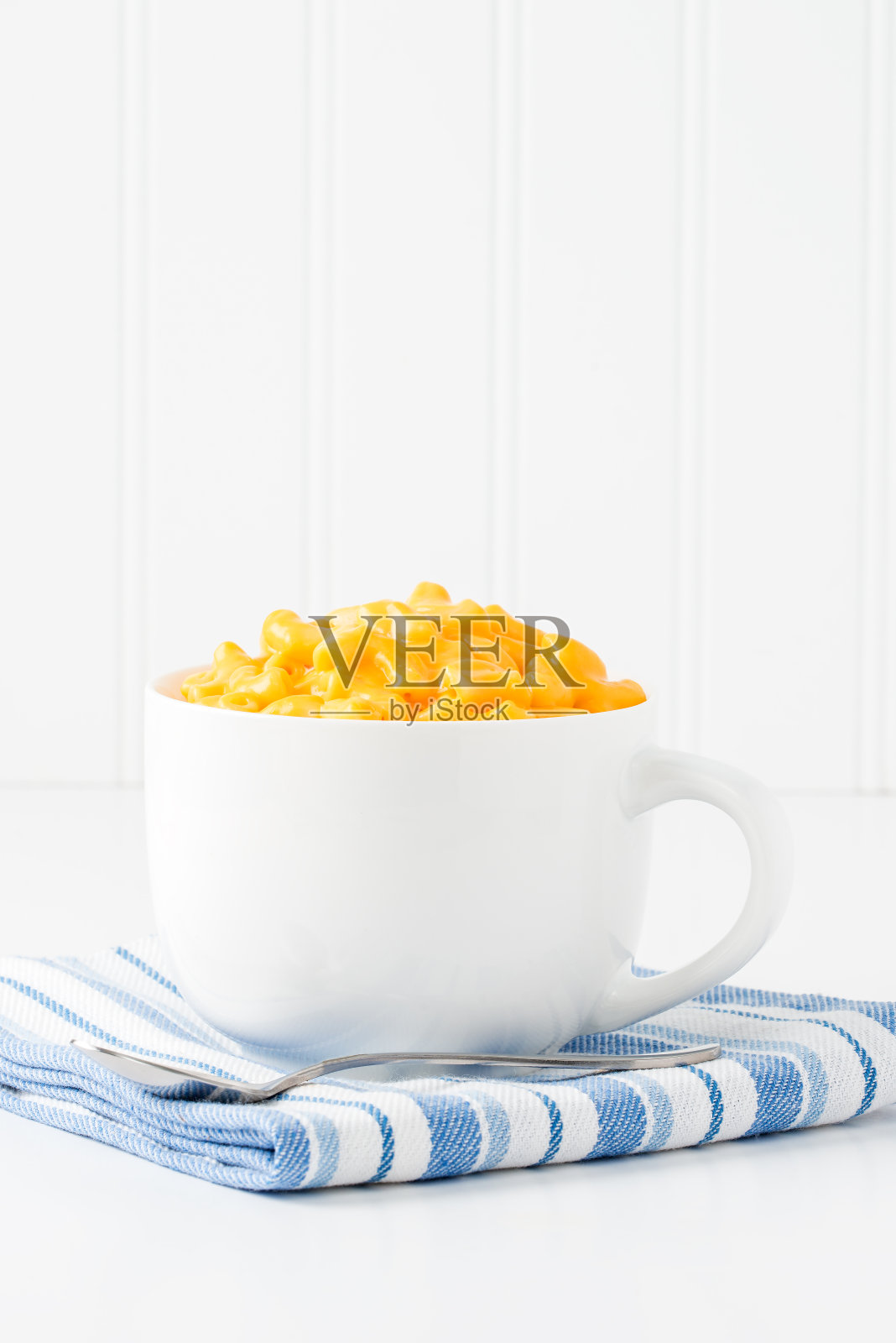 杯装奶酪通心粉照片摄影图片