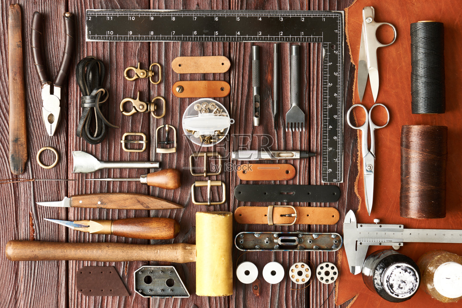 皮革制作工具照片摄影图片