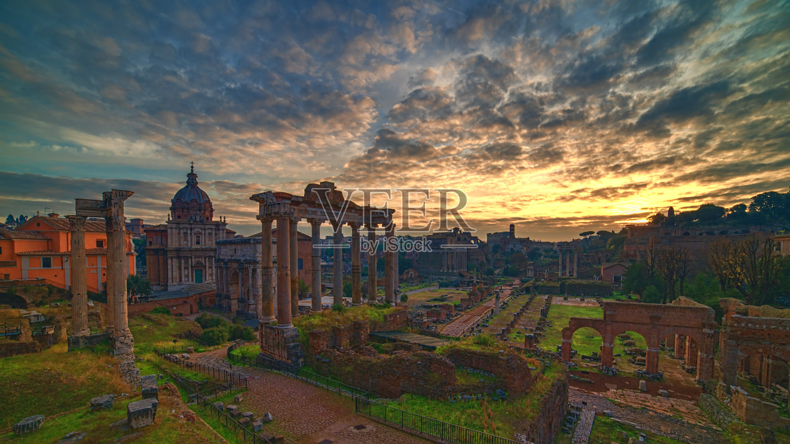 意大利罗马:罗马广场。老城区的城市照片摄影图片