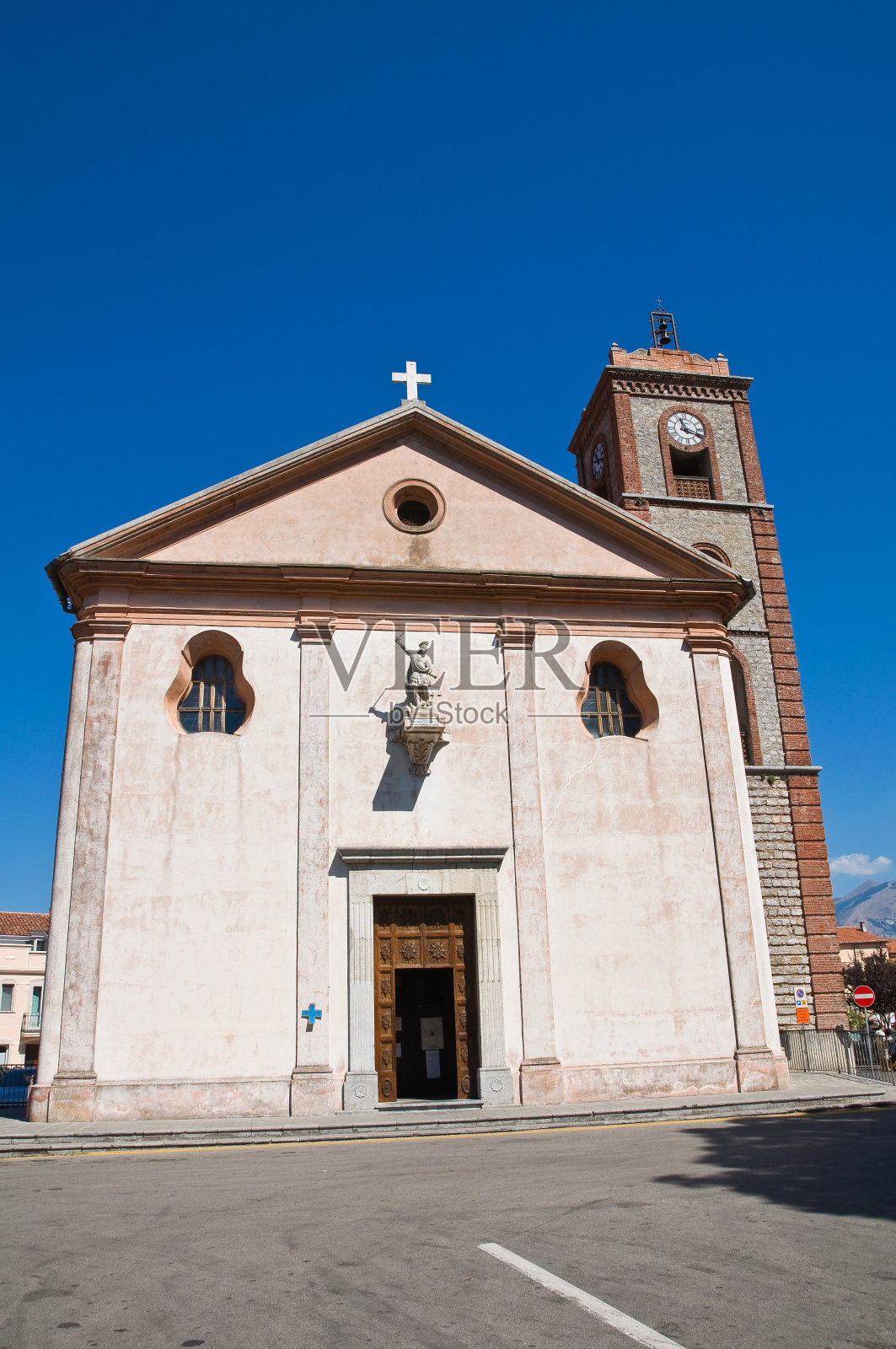 圣迈克尔大天使教堂。Trecchina。巴西利卡塔。意大利。照片摄影图片