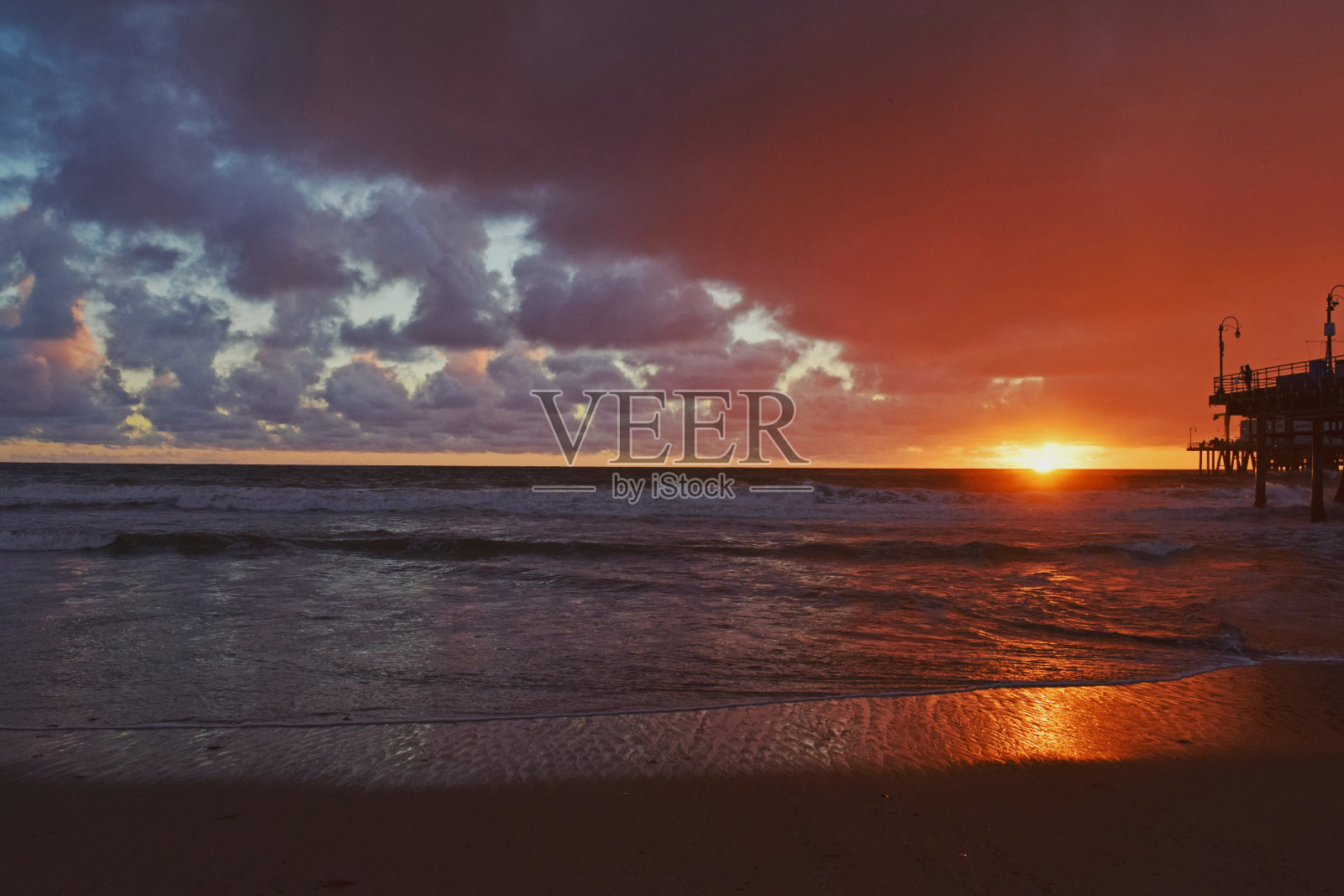 暴风雨的圣莫尼卡照片摄影图片