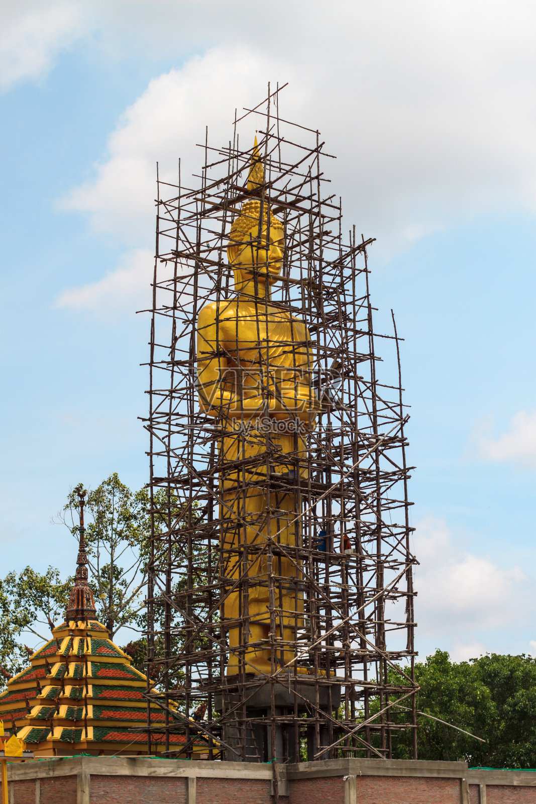 佛在建设中照片摄影图片