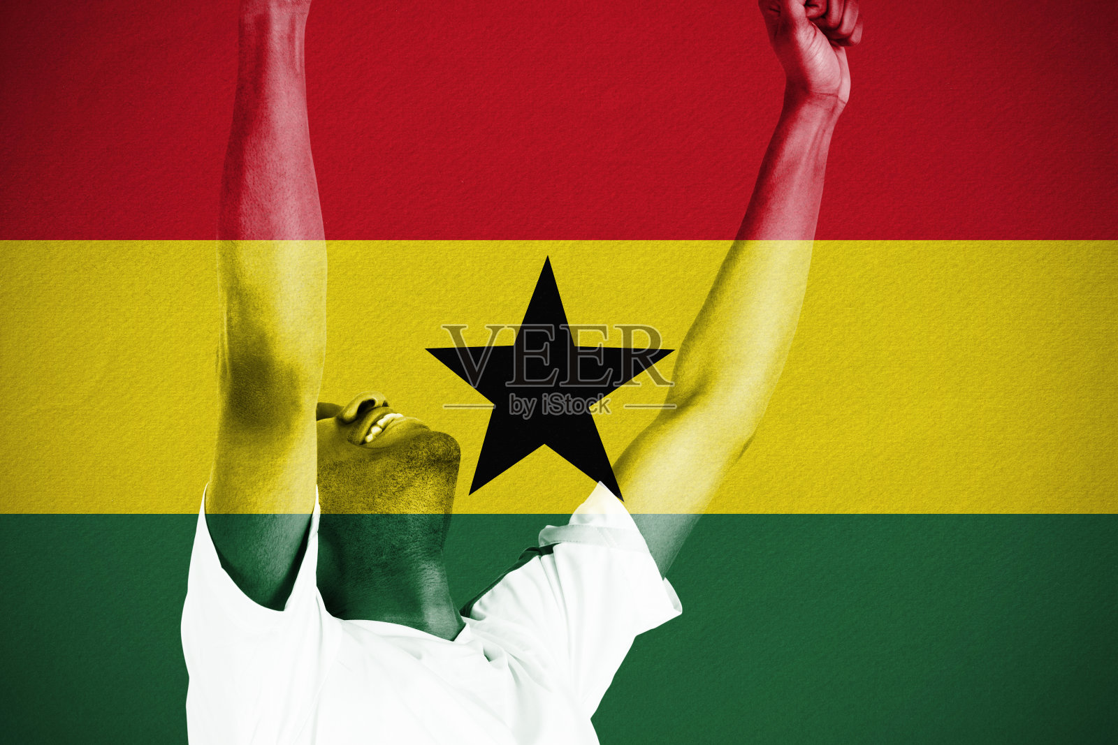 激动帅气的足球迷欢呼照片摄影图片