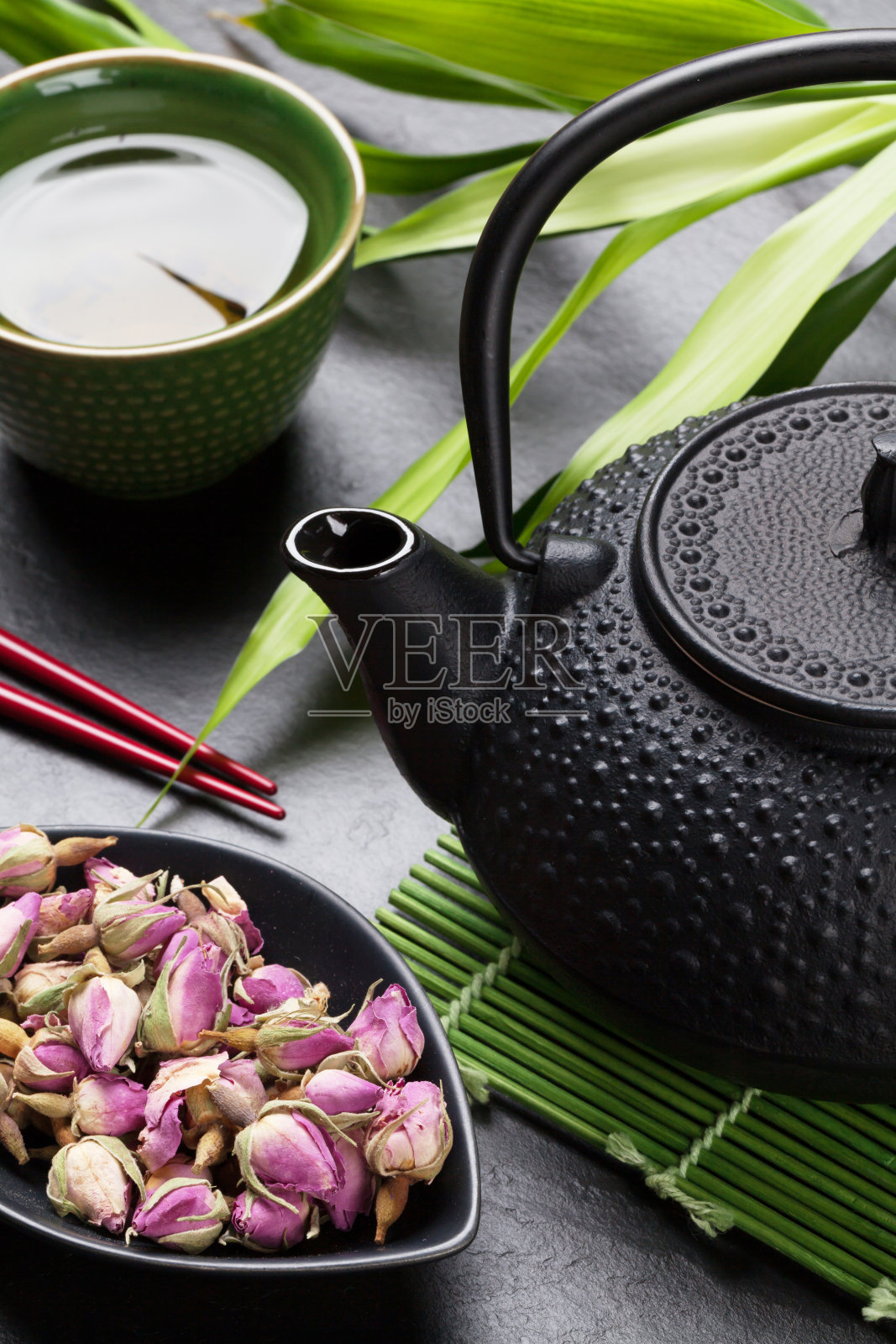 亚洲玫瑰茶和茶壶照片摄影图片