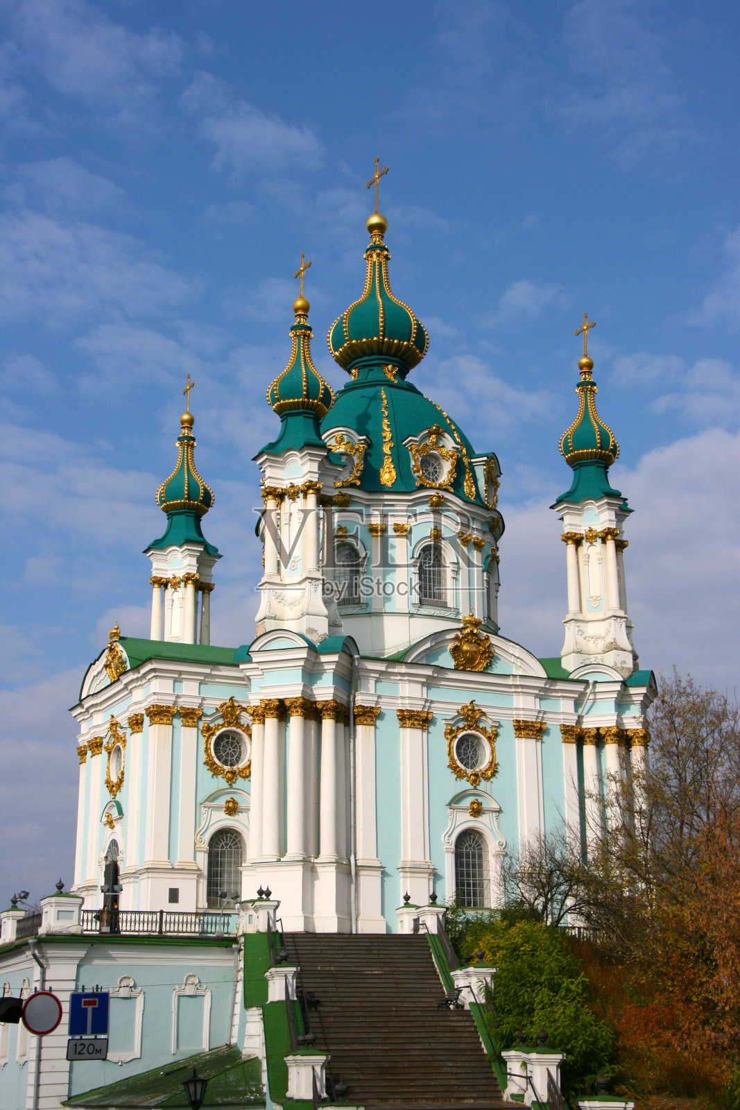 圣安德鲁大教堂或安德烈伊夫斯卡教堂，乌克兰基辅照片摄影图片