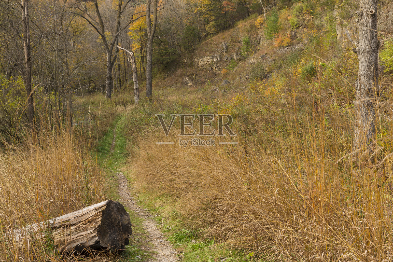 秋天的徒步旅行照片摄影图片