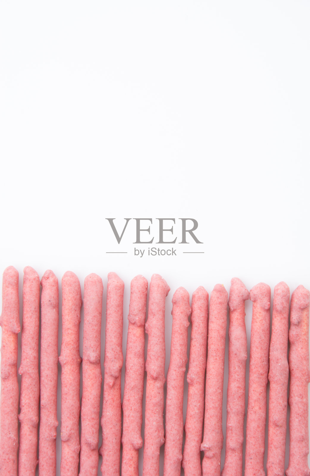 草莓椒盐卷饼零食棒照片摄影图片