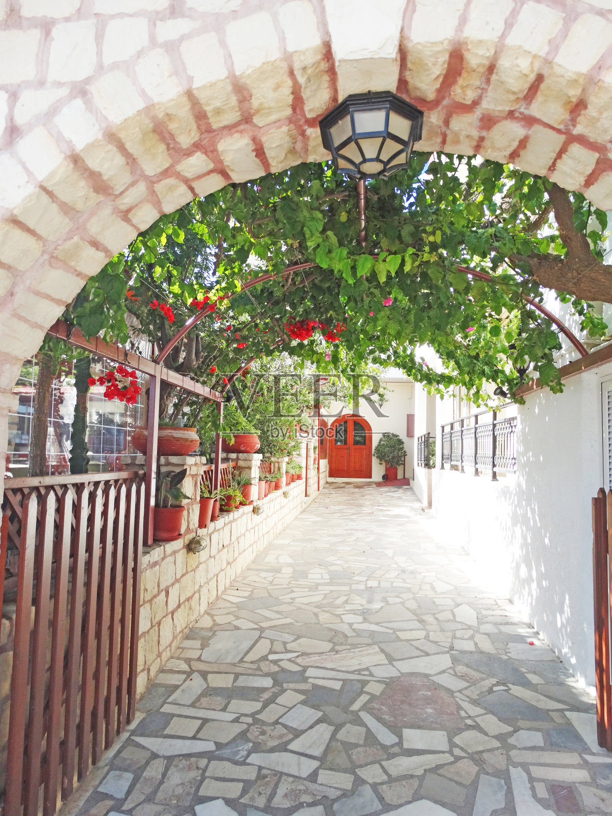 豪华酒店建筑阳台和露台希腊圣托里尼照片摄影图片