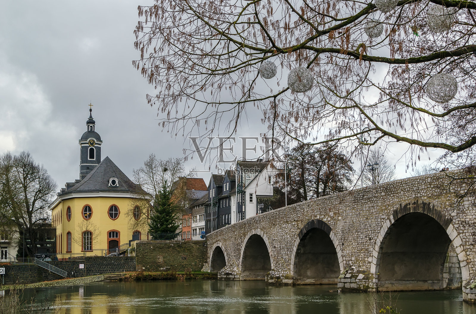 德国韦茨拉尔的拉恩桥照片摄影图片