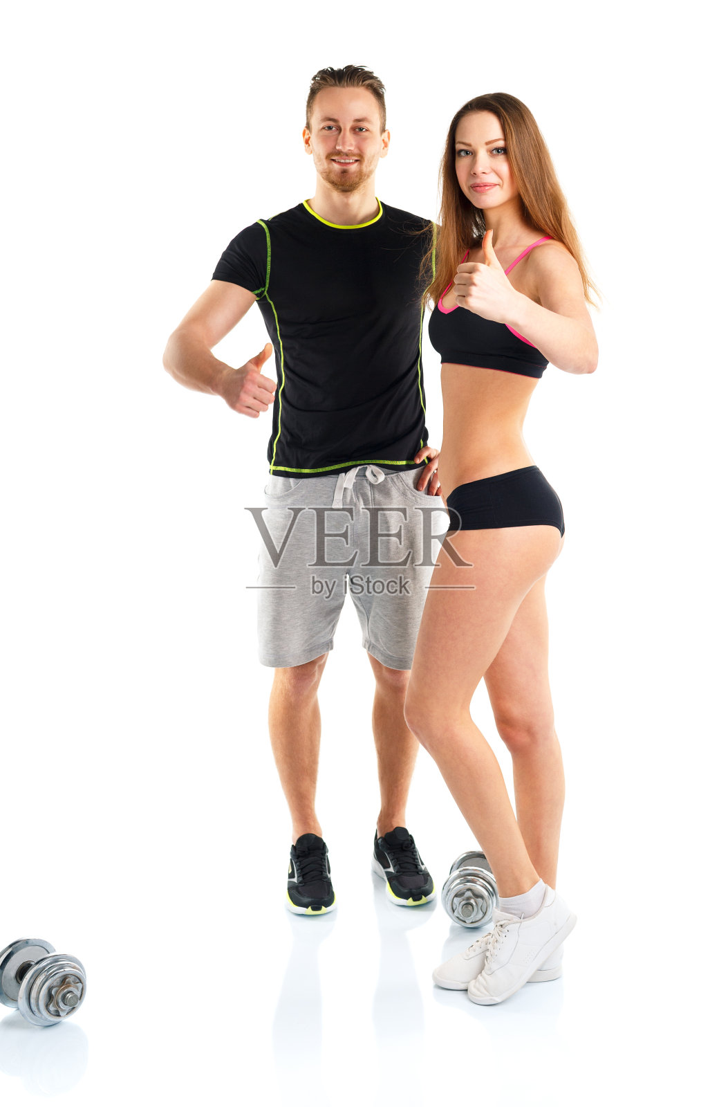 运动健将男子和女子健身运动后拇指向上照片摄影图片