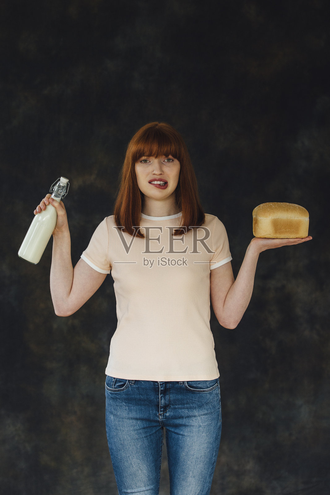 我是乳糖不耐症!照片摄影图片