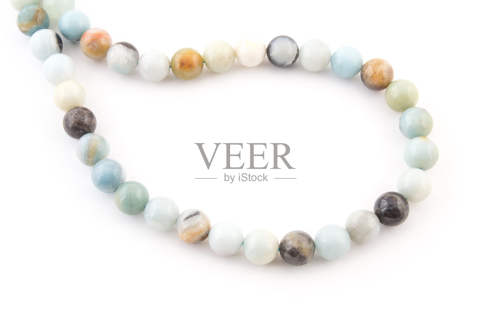 亚马逊石天然晶体宝石孤立在白色背景照片摄影图片