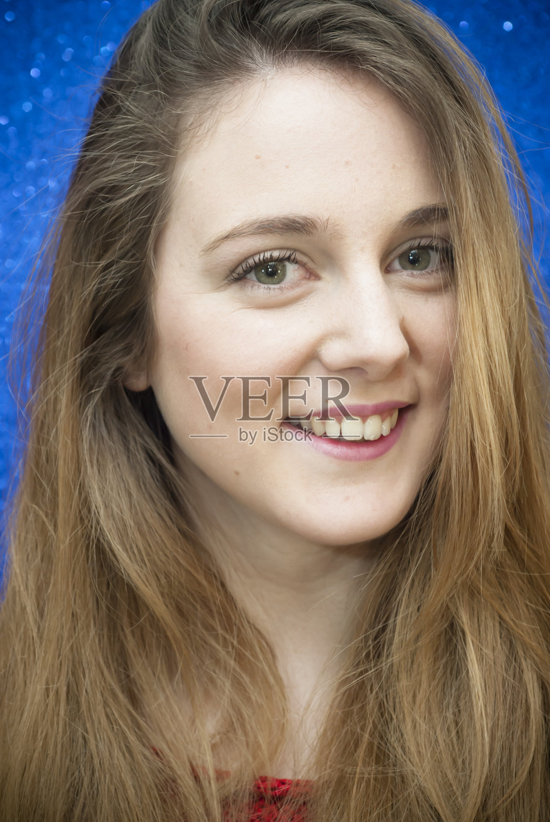 美丽年轻女子的肖像照片摄影图片