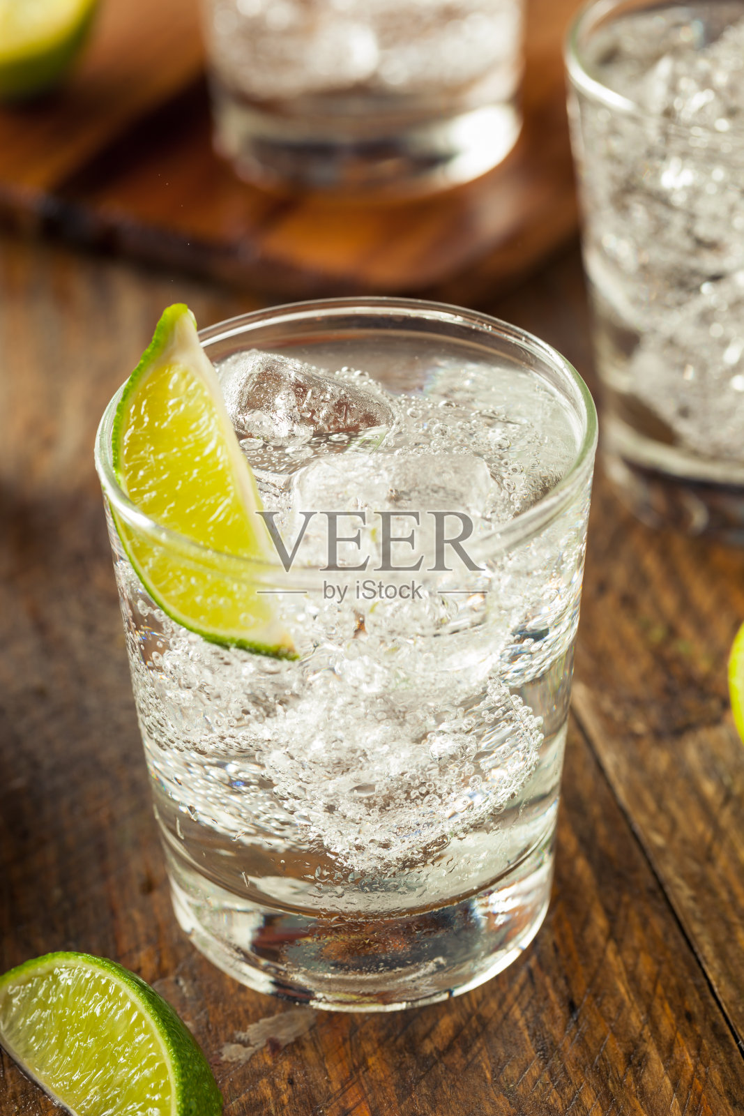 杜松子酒补品照片摄影图片