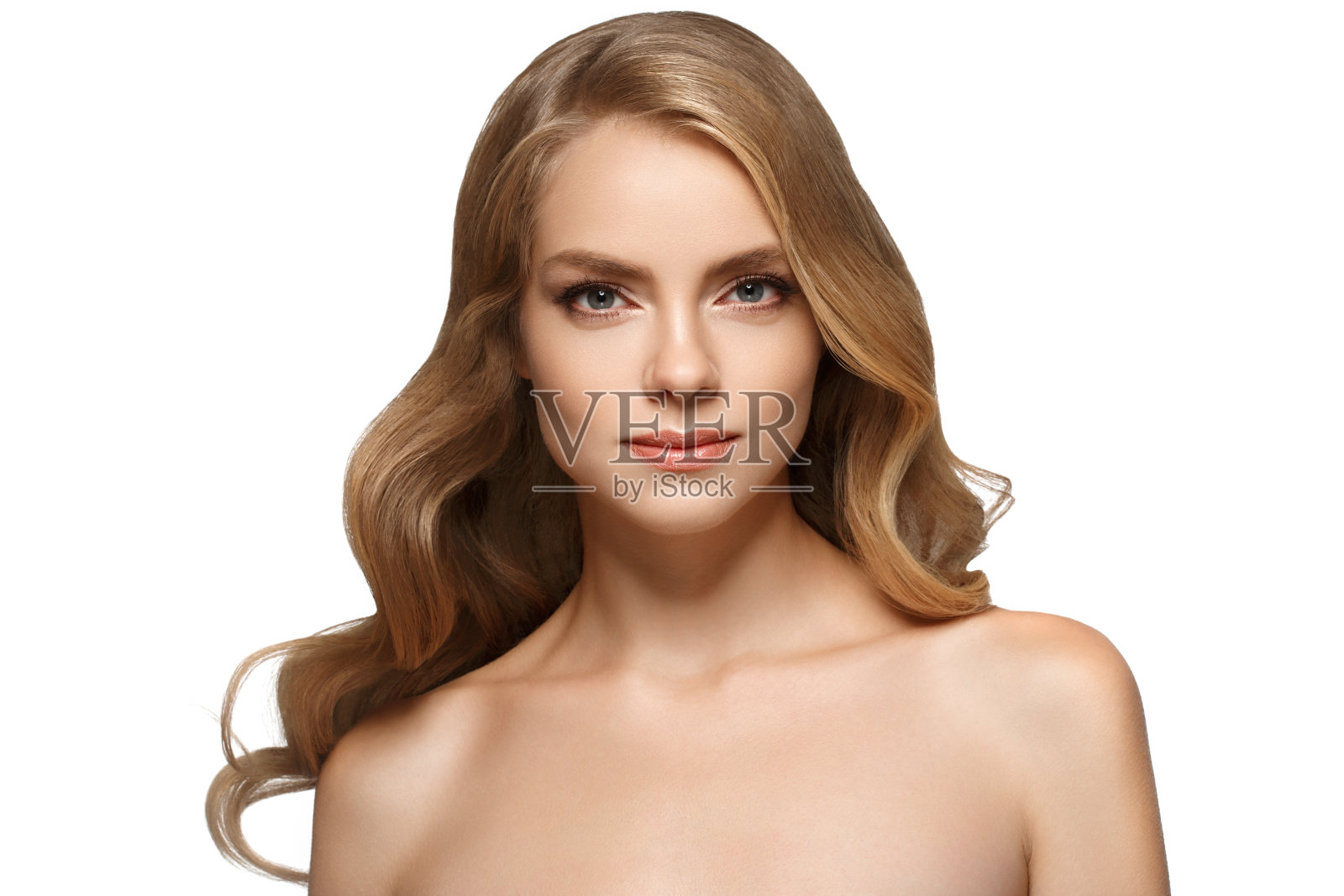 女人的美丽。皮肤健康的金发女人孤立在白色的。照片摄影图片