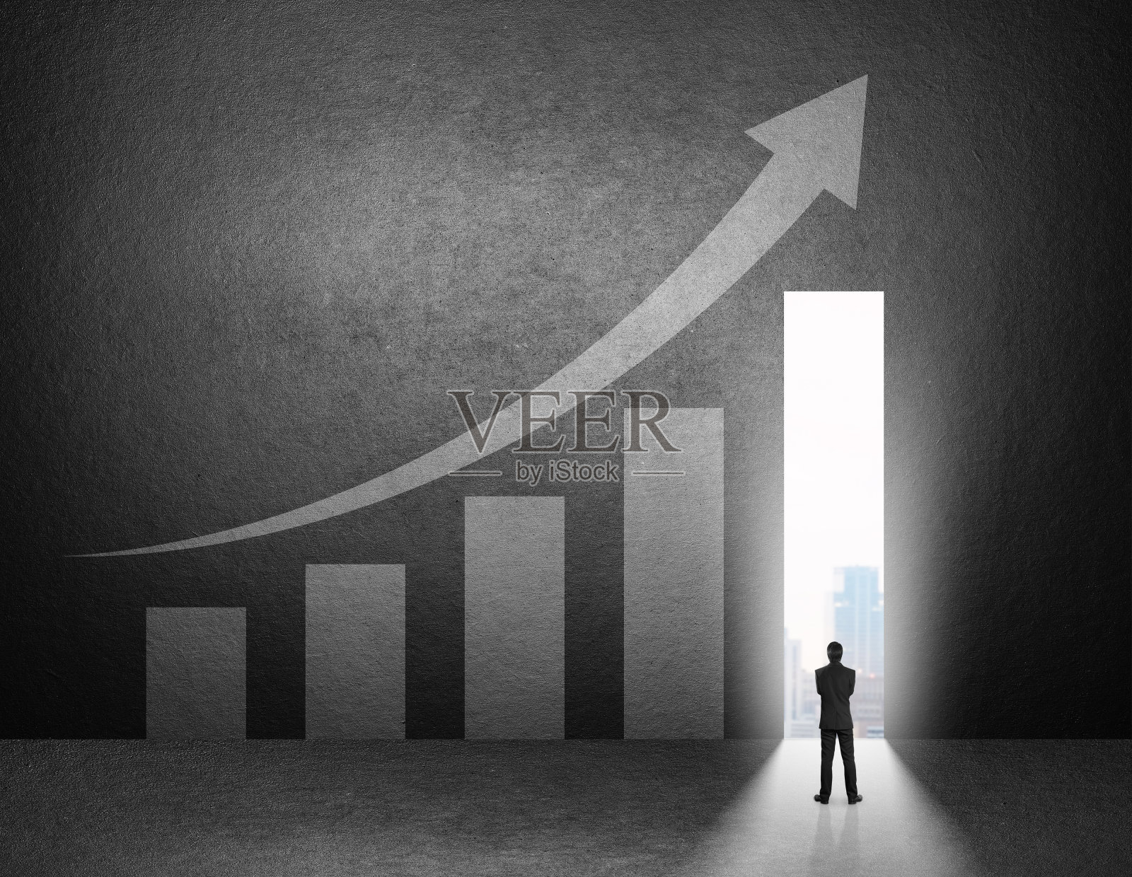 一个商人的剪影站在增长图前照片摄影图片