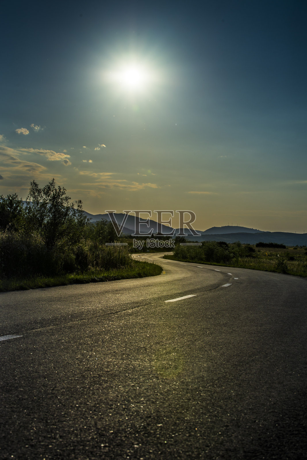 弯曲的道路照片摄影图片