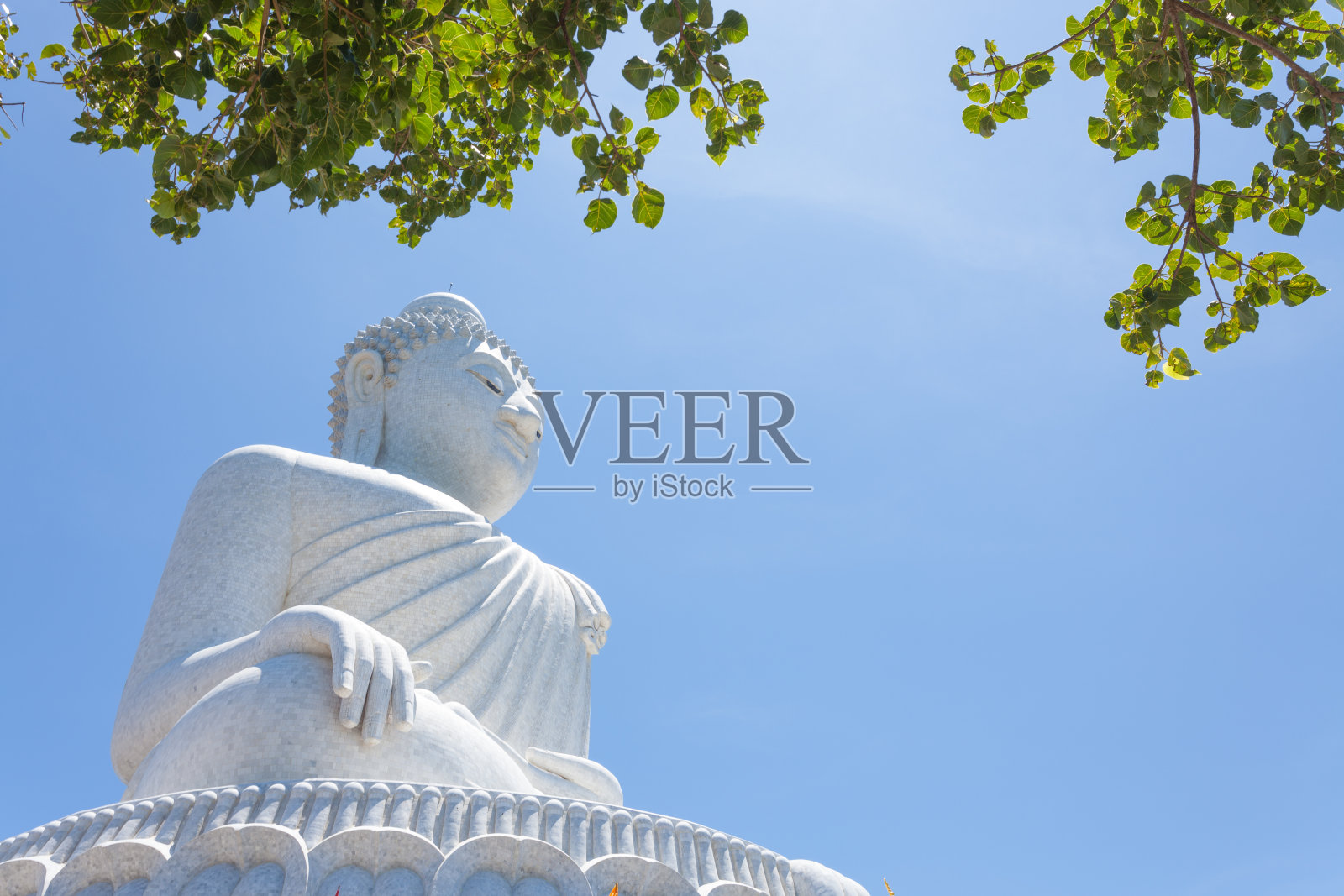 泰国普吉岛的大佛纪念碑照片摄影图片