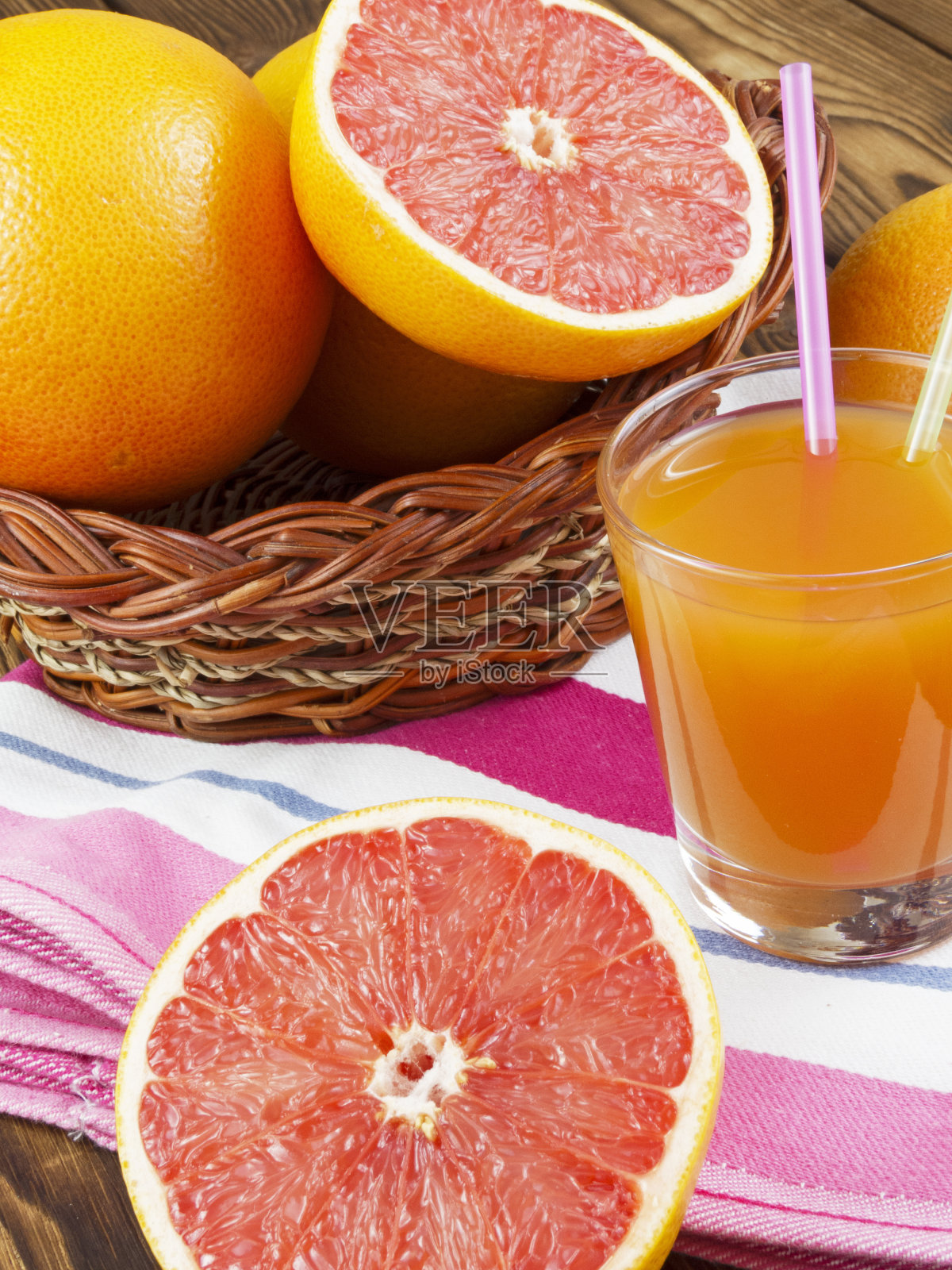 玻璃杯柚子汁照片摄影图片