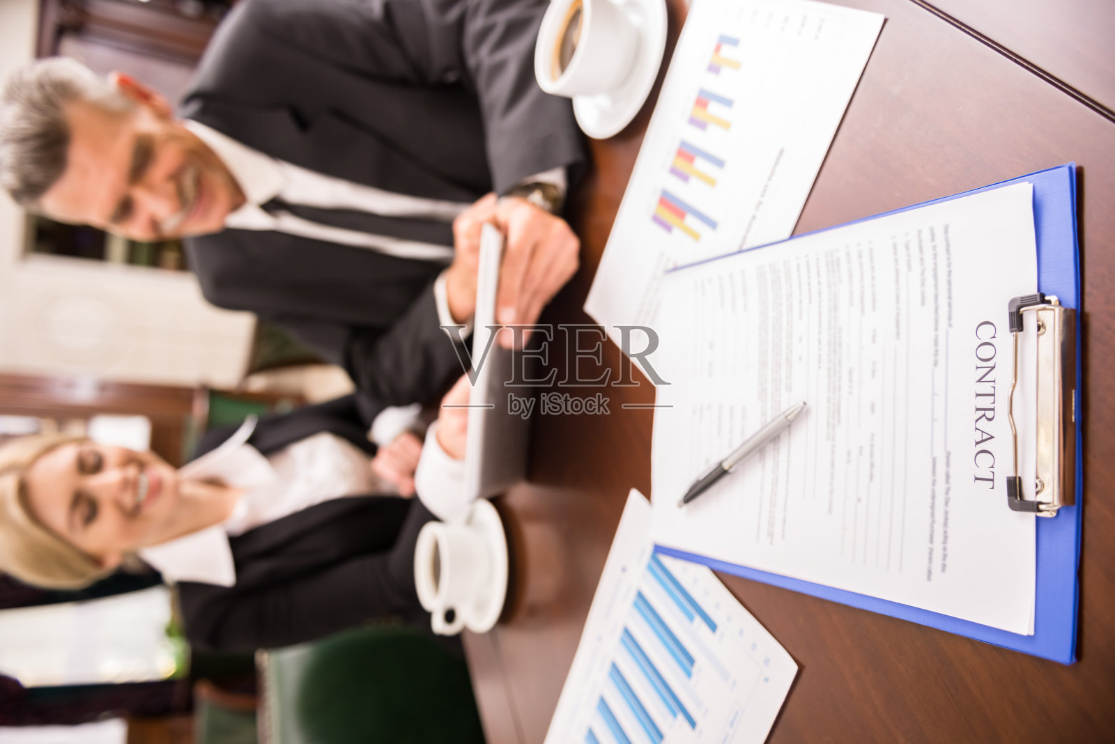 商务午餐照片摄影图片