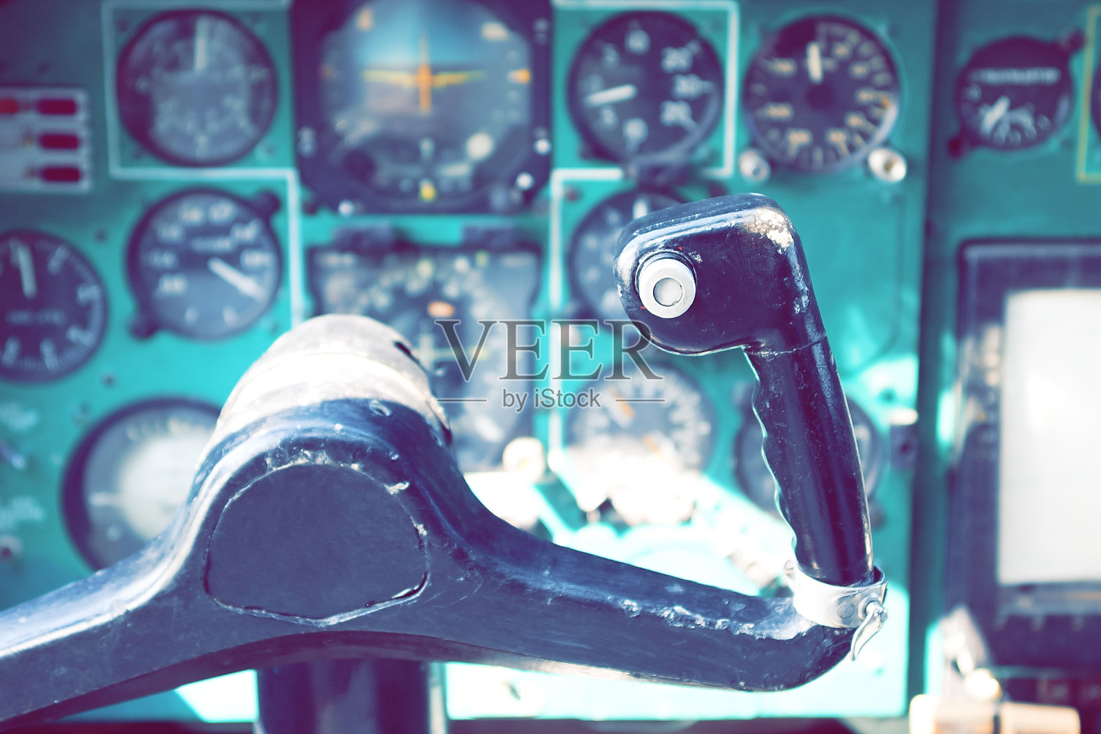 老式着色飞机控制杆照片摄影图片