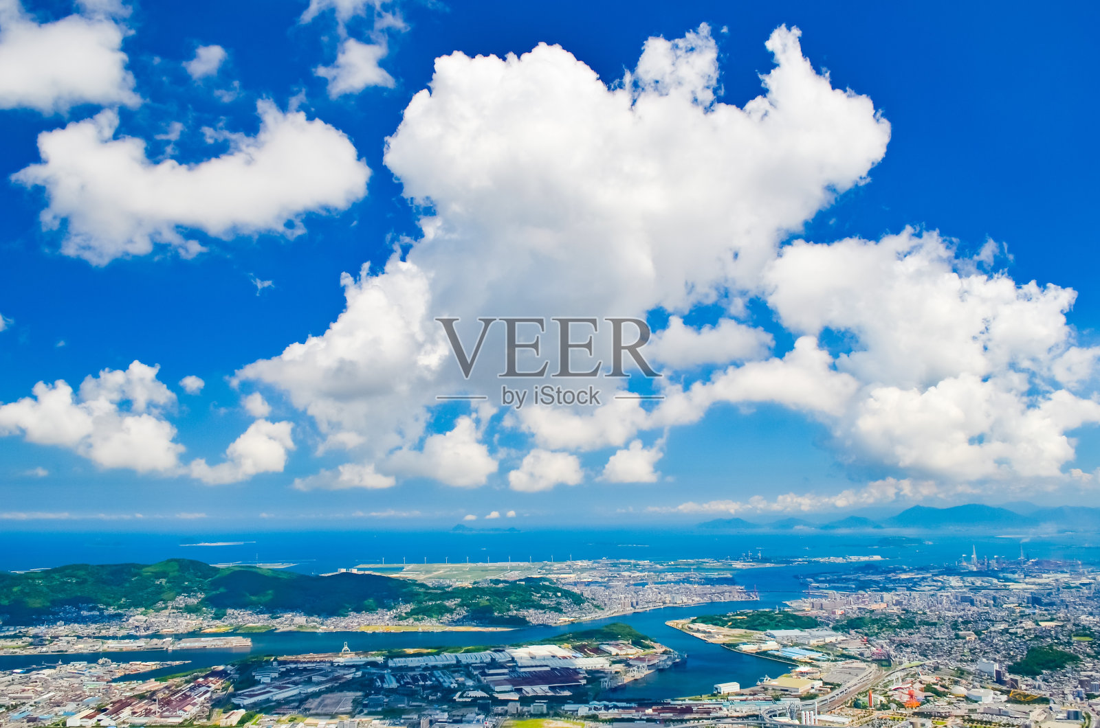 蓝色的天空照片摄影图片