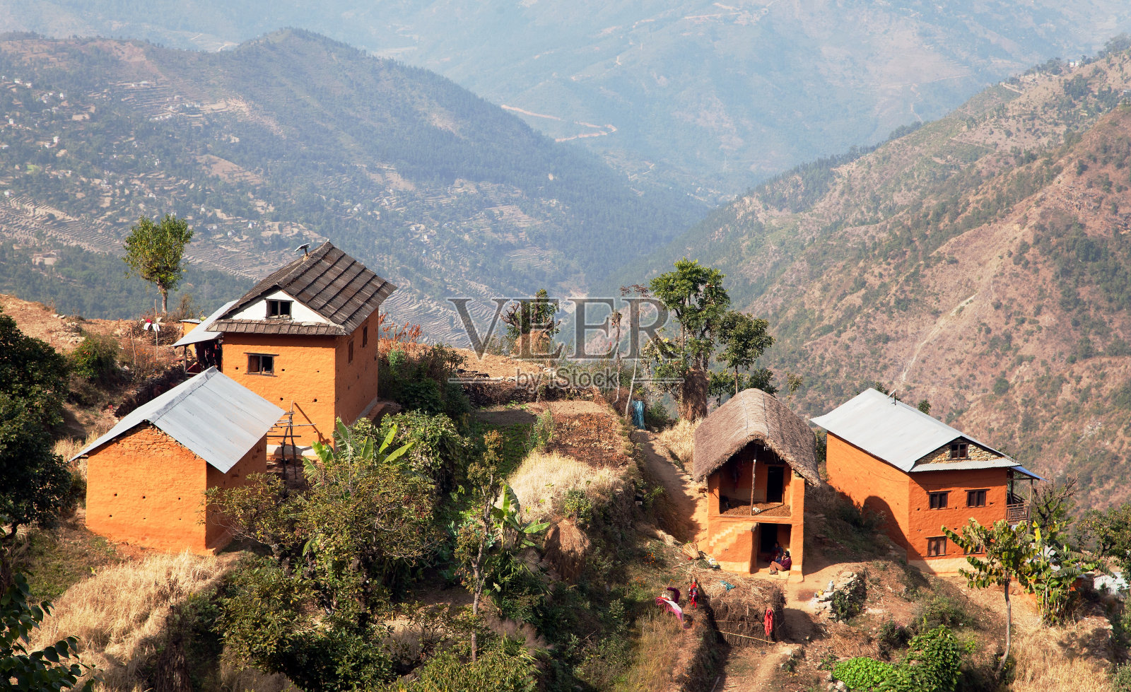 典型的尼泊尔美丽村庄照片摄影图片