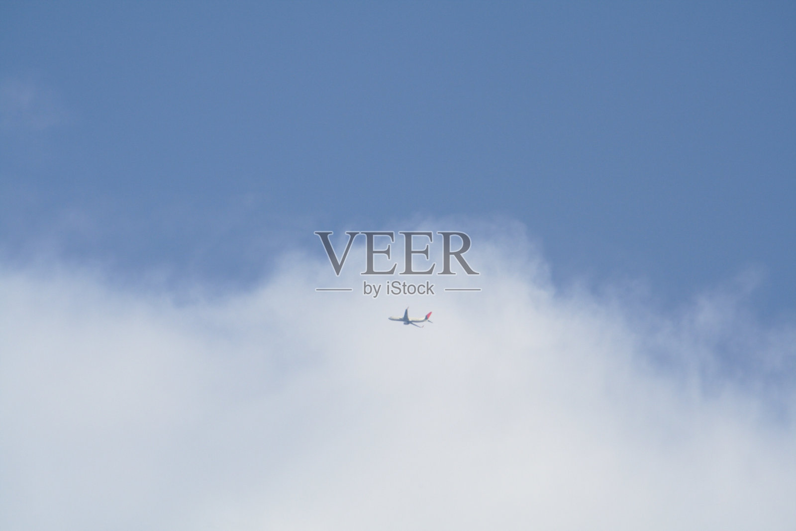 白云和蓝天照片摄影图片