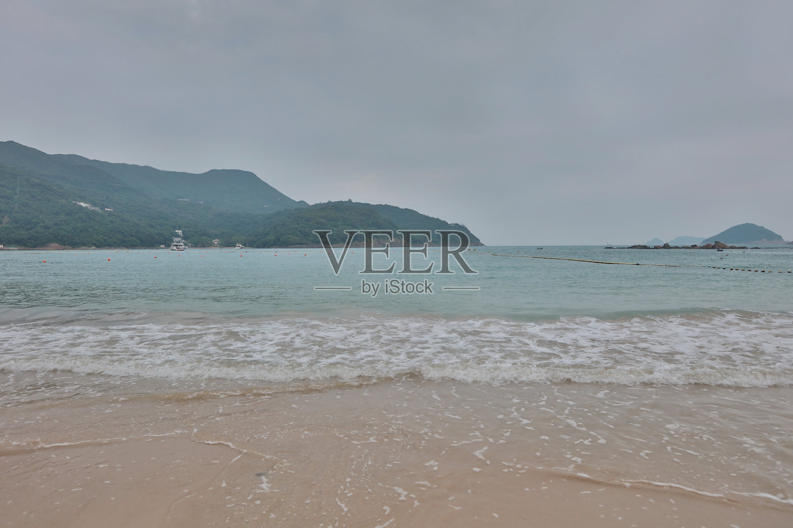 清水湾沙滩照片摄影图片