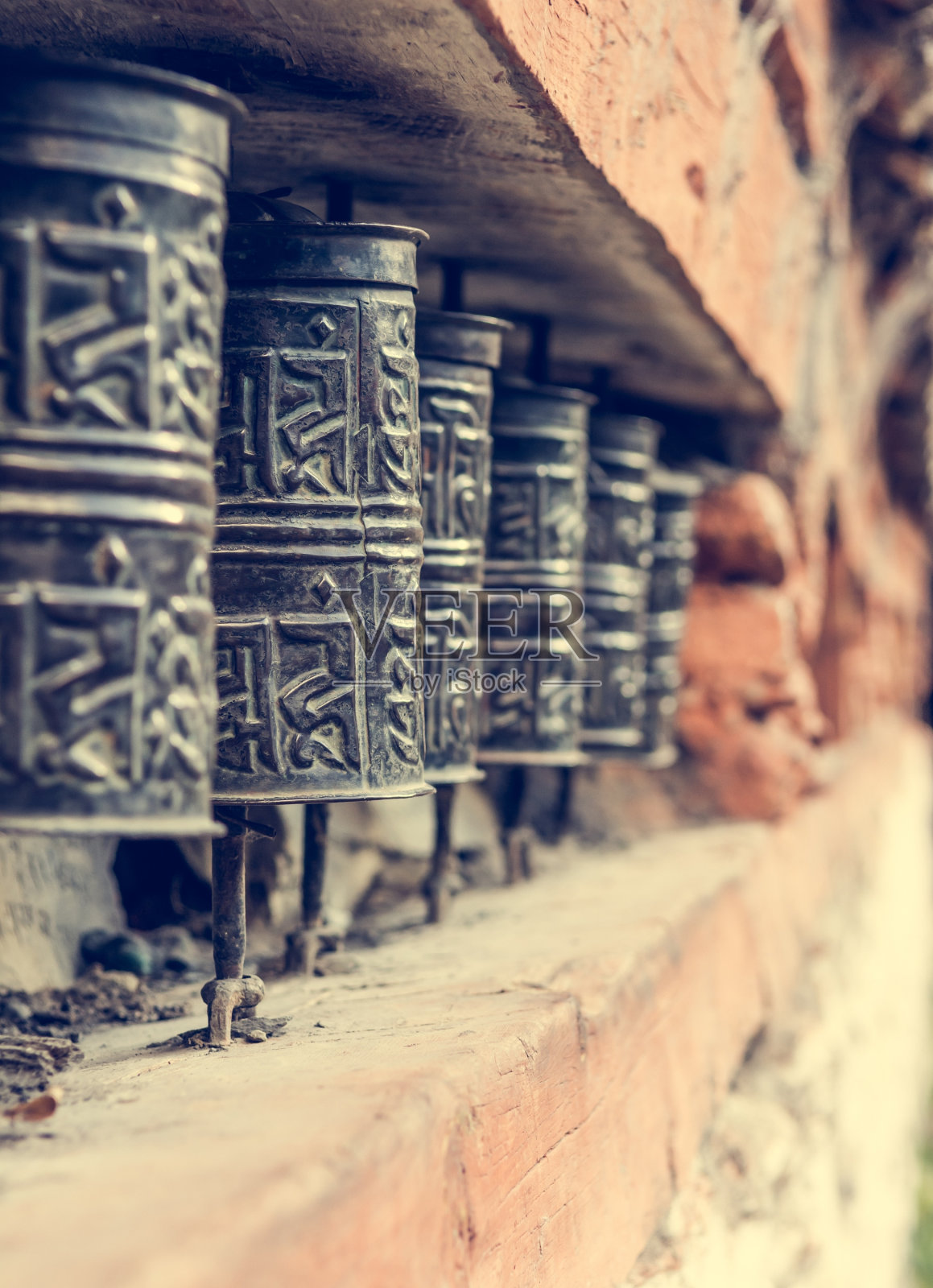 西藏祈祷轮的特写。照片摄影图片