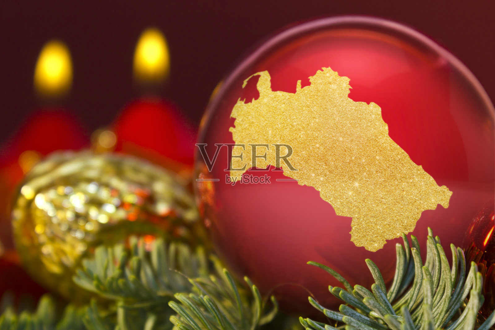 土库曼斯坦金色造型的红色小玩意(系列)照片摄影图片