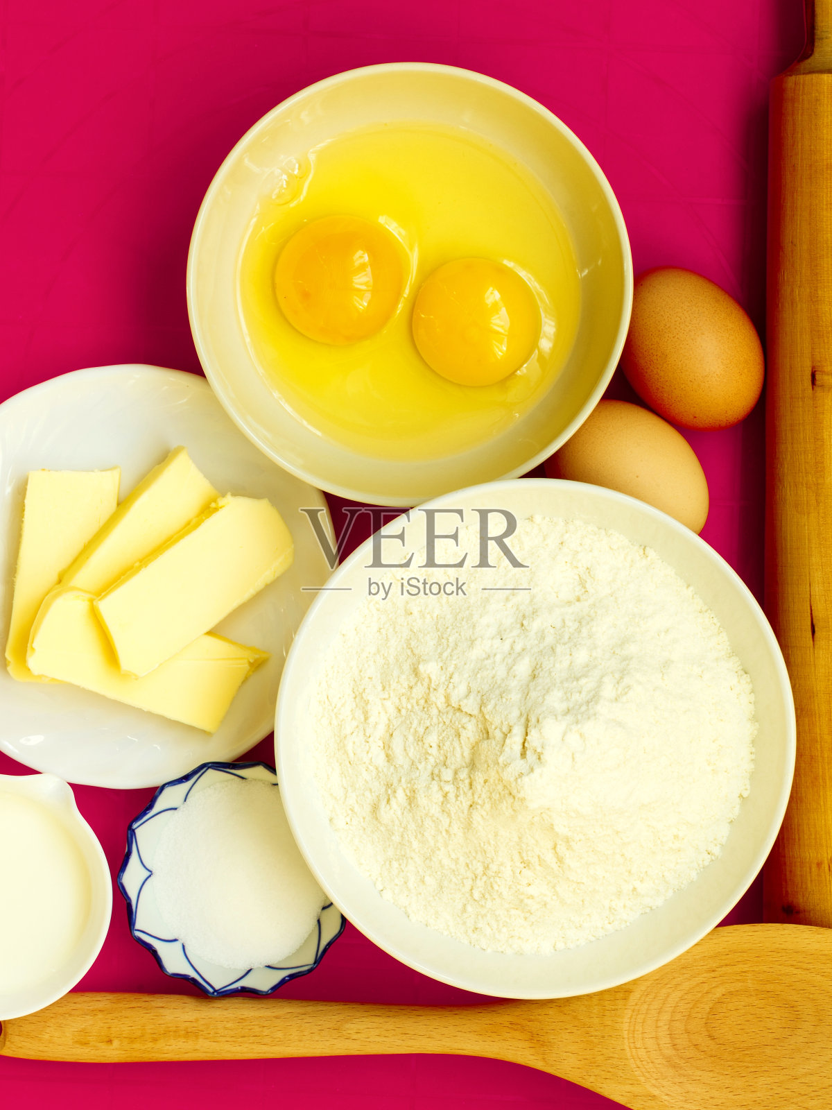 烘烤准备，烘烤配料。照片摄影图片