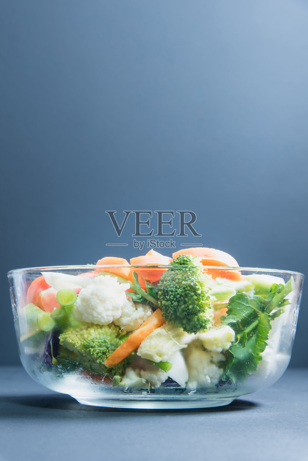 健康的食物摆在桌上照片摄影图片