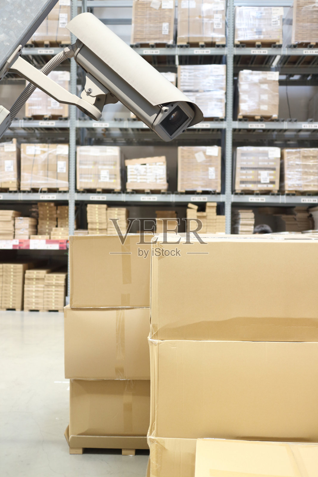 仓库内部监控录像。照片摄影图片