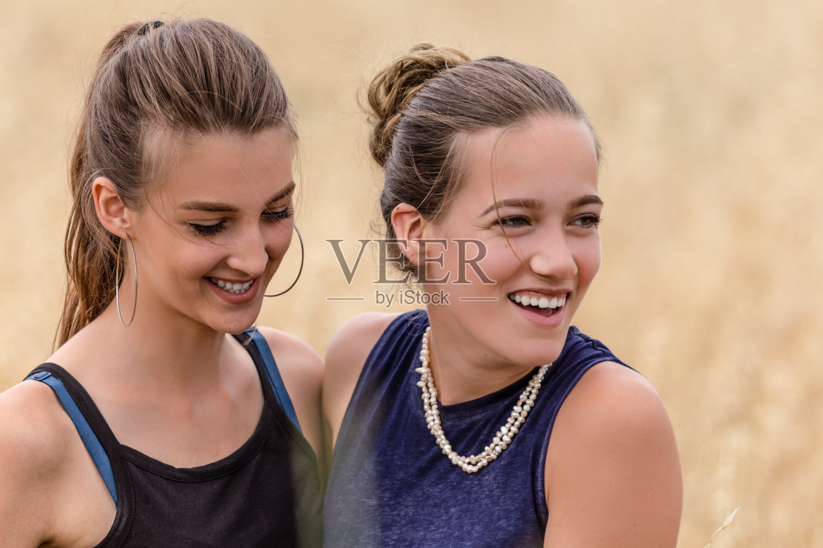 美丽的年轻时装模特照片摄影图片