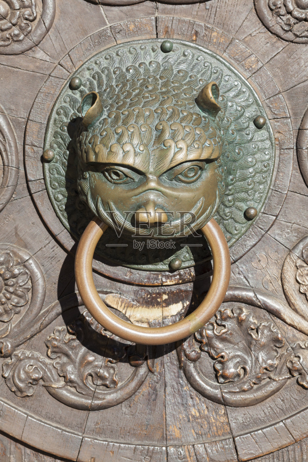 奥格斯堡大教堂的门环照片摄影图片