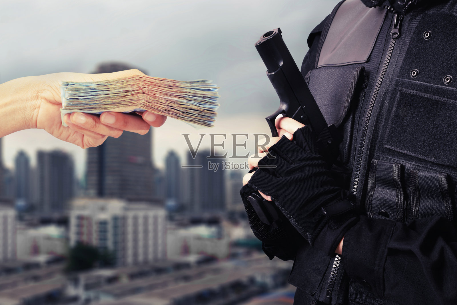 给官员钱照片摄影图片