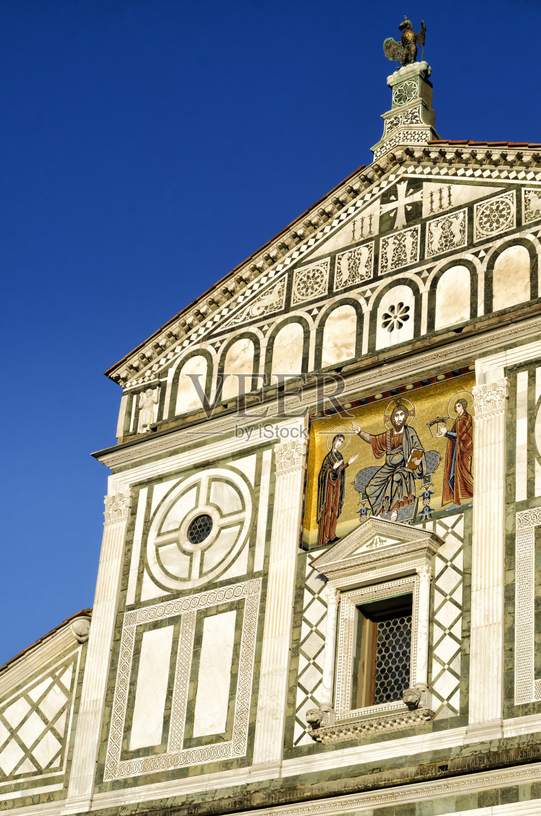 佛罗伦萨的圣米尼亚托阿尔蒙特教堂照片摄影图片