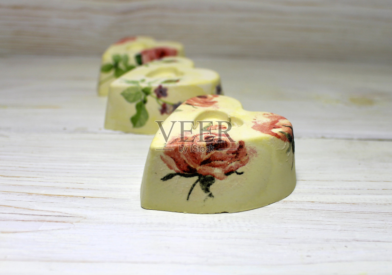 香石石膏手工制作照片摄影图片