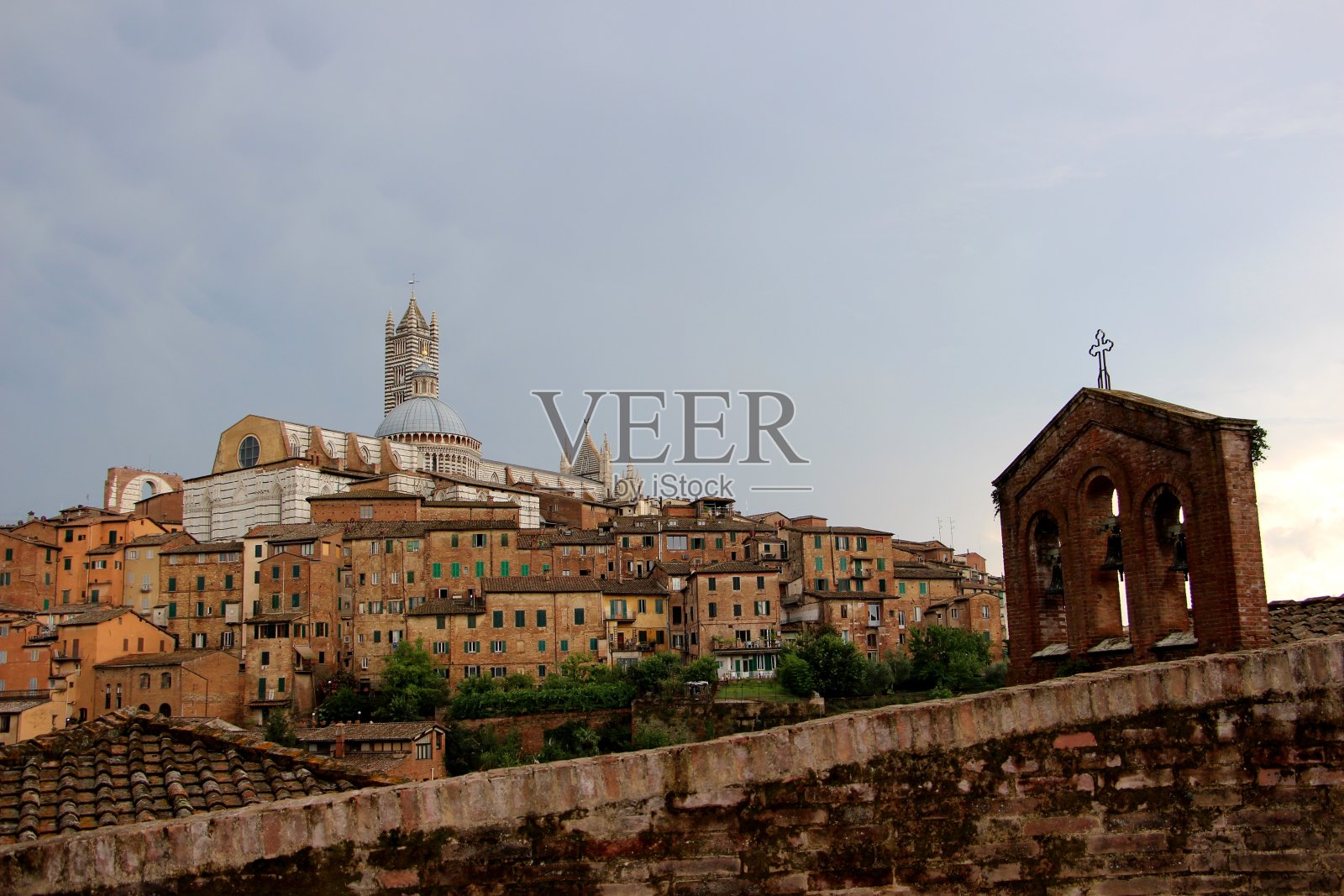 锡耶纳-全景大教堂和城市照片摄影图片