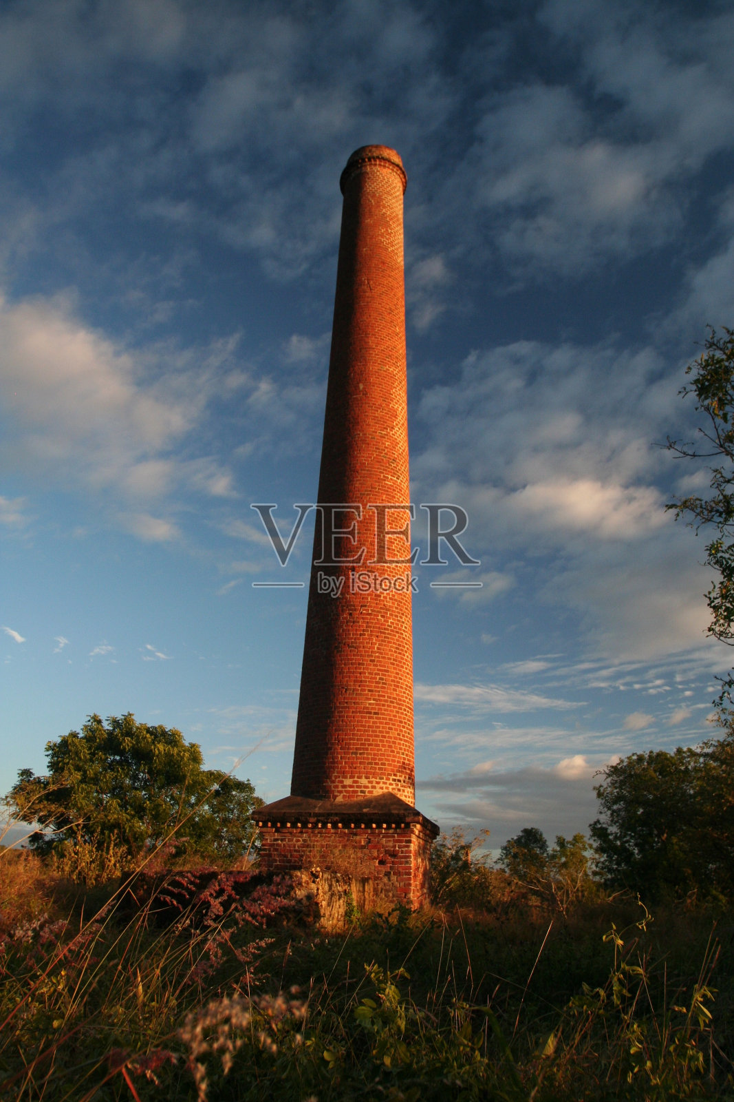 砖烟囱照片摄影图片