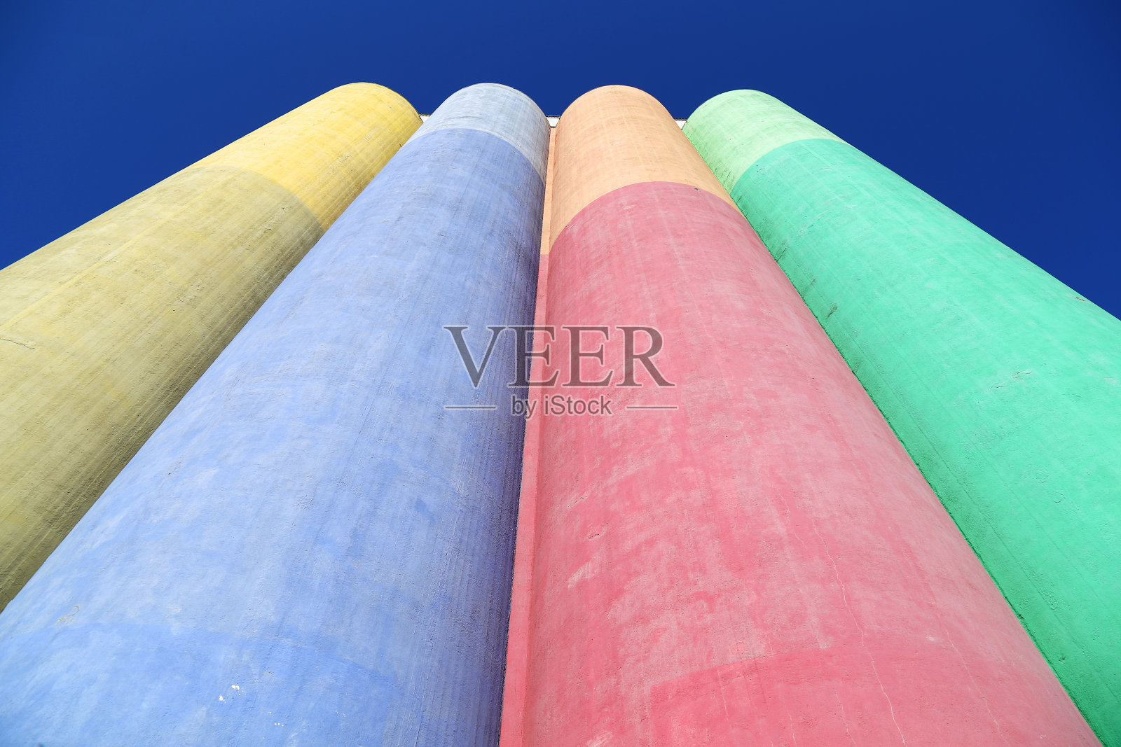 工业筒仓照片摄影图片